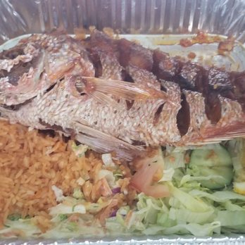 Mariscos Los Sauces - Whole fried fish - Seafood Near Me - Calumet City, Illinois