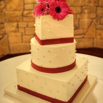 Simon Lee Bakery - My wedding cake that simon lee bakery made - Bakeries Near Me - Pflugerville, Texas Simon Lee Bakery - My wedding cake that simon lee bakery made - Bakeries Near Me - Pflugerville, Texas