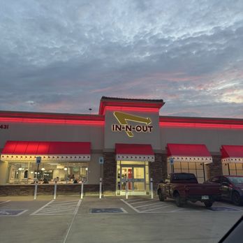 In-N-Out Burger - Fast Food Near Me - Austin, Texas In-N-Out Burger - Fast Food Near Me - Austin, Texas