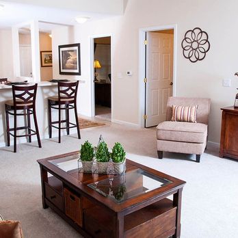 Redwood Elyria - Open Floor Plans with Flexible Living Space - Apartments Near Me - Elyria, Ohio Redwood Elyria - Open Floor Plans with Flexible Living Space - Apartments Near Me - Elyria, Ohio