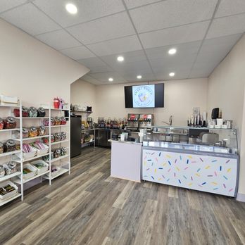Sweet Tooth Sip & Scoop - Ice Cream & Frozen Yogurt Near Me - Dubois, Idaho Sweet Tooth Sip & Scoop - Ice Cream & Frozen Yogurt Near Me - Dubois, Idaho