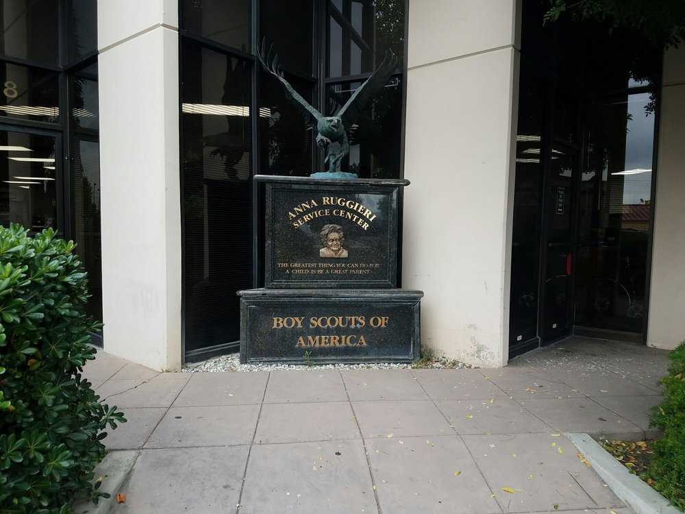 BOY SCOUTS OF AMERICAWESTERN LOS ANGELES 16525 Sherman Way, Van Nuys, California Community