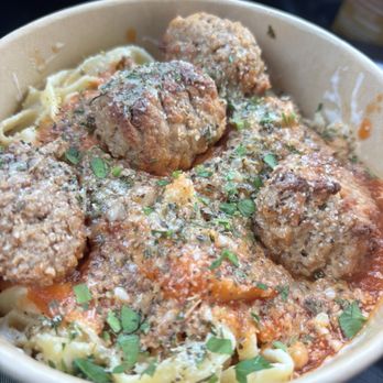 Pasta Viva - Pasta Viva Diva (Pomodoro Meatballs) Pasta - Italian Near Me - Irvine, California Pasta Viva - Pasta Viva Diva (Pomodoro Meatballs) Pasta - Italian Near Me - Irvine, California