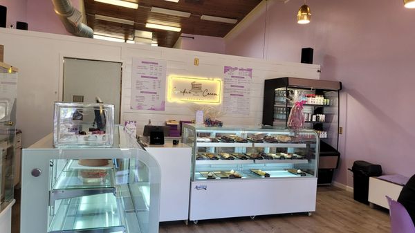 Lavender 'n Cream by null