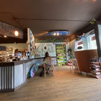 Bean To Cup Coffee Lounge - Coffee & Tea Near Me - Naples, Florida