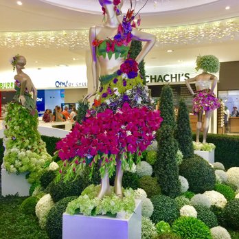 West Edmonton Mall - Shopping Centers Near Me - Edmonton, Alberta West Edmonton Mall - Shopping Centers Near Me - Edmonton, Alberta