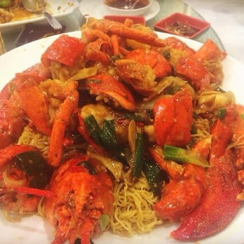 Dumplings' Legend - Signature lobster noodles with spring onion and ginger - Dim Sum Near Me - London, XGL Dumplings' Legend - Signature lobster noodles with spring onion and ginger - Dim Sum Near Me - London, XGL
