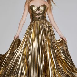 Glass Slipper Formals