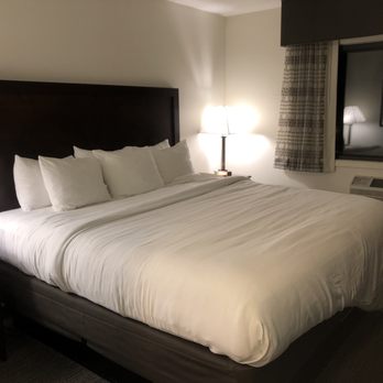 Chestnut Mountain Resort - Room - Ski Resorts Near Me - Galena, Illinois