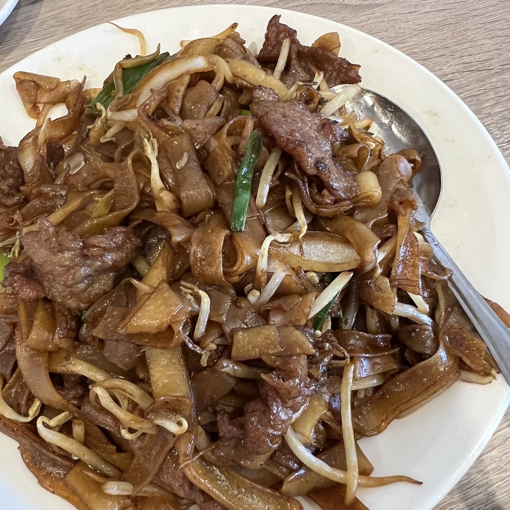 HK BBQ House - Beef chow fun - Cantonese Near Me - Riverside, California HK BBQ House - Beef chow fun - Cantonese Near Me - Riverside, California