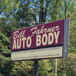 Fahrner Bill Auto Body - Sign from the road