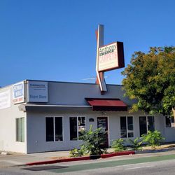 Remnant World Carpets - Storefront