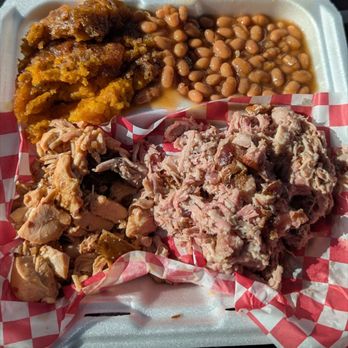 Smokey & the Pig - Barbeque Near Me - Fairview, North Carolina Smokey & the Pig - Barbeque Near Me - Fairview, North Carolina