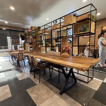 Tealicious - Interior - Bubble Tea Near Me - Sacramento, California
