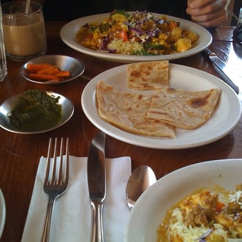 Avatar's Restaurant - the table when the food arrived, nice presentation! - Indian Near Me - Sausalito, California