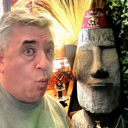 Tiki selfie (the Tiki God is on the right!) Tiki selfie (the Tiki God is on the right!)