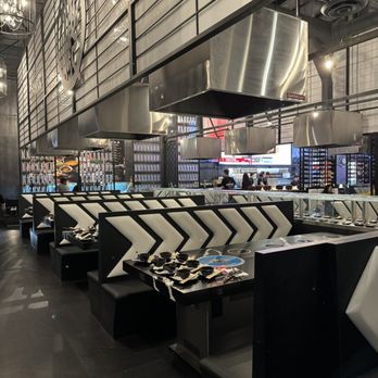 Seapot - Beautiful interior - Asian Fusion Near Me - Sacramento, California