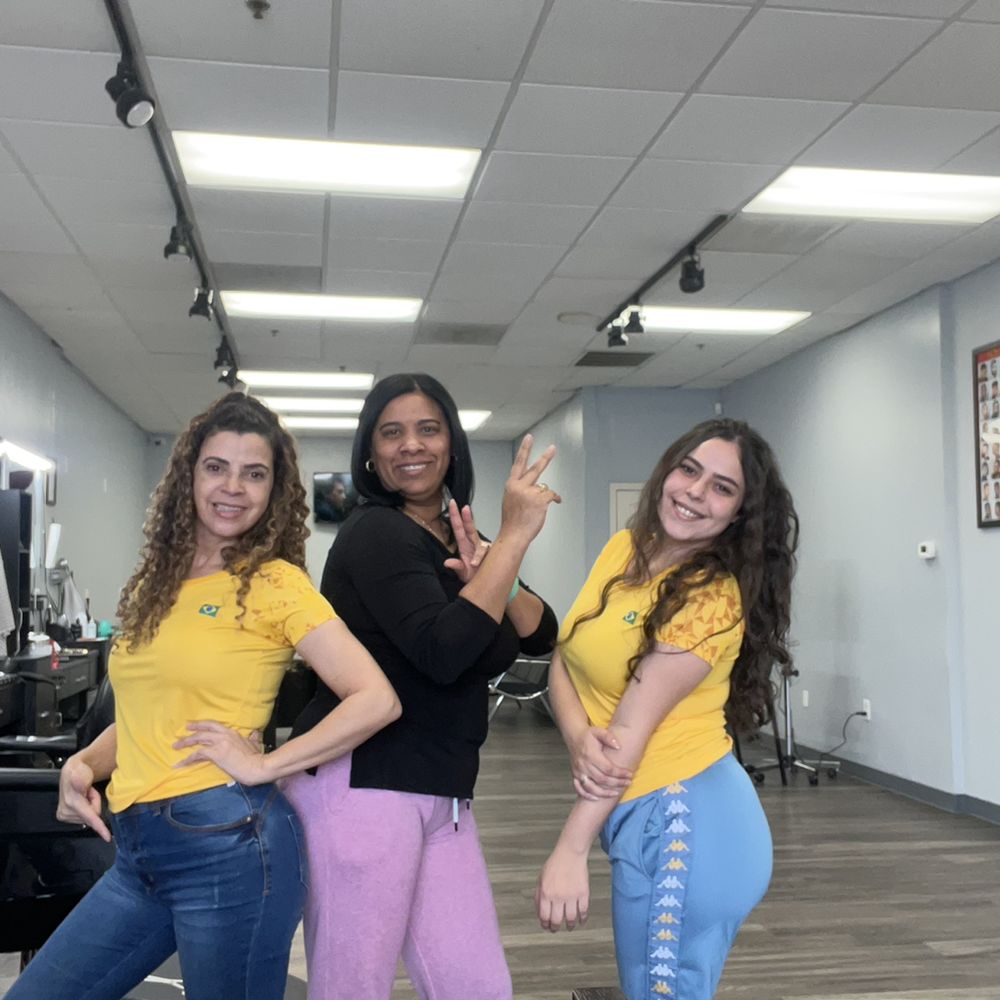 Neia's Brazilian Salon & Barber Shop Photos
