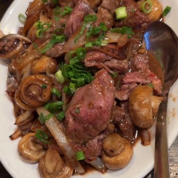 Side Street Inn - Steak with onions and mushrooms - Hawaiian Near Me - Honolulu, Hawaii