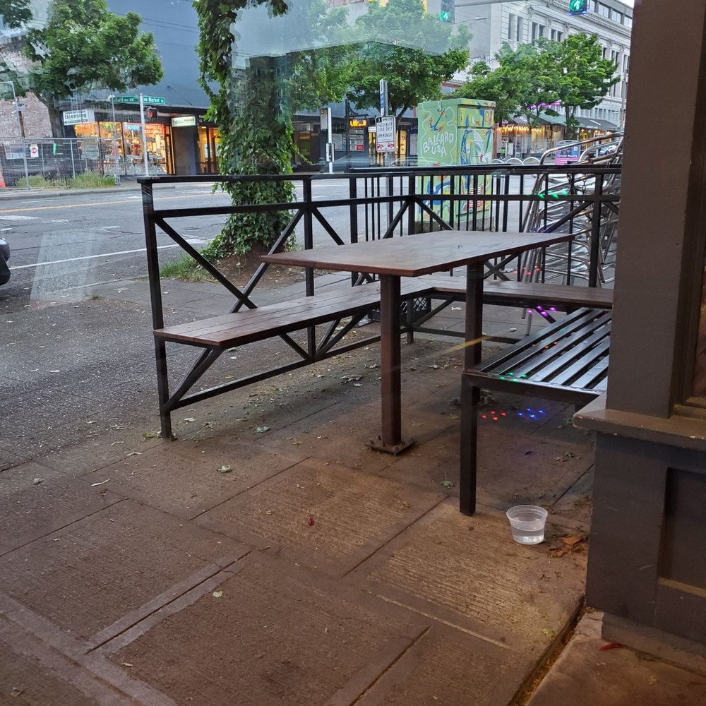 Pestle Rock - Outdoor seating - Thai Near Me - Seattle, Washington