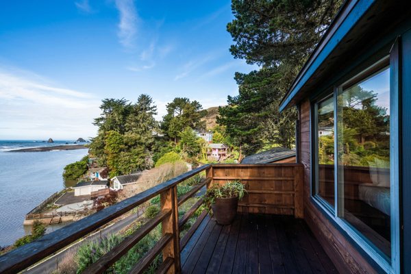 River's End Restaurant & Inn by null