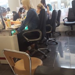AJ Nails - Inne i salongen.
