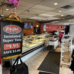Vin-Chet Bakery - Inside space