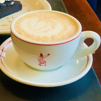 Le Pichet - Cafe au lait - French Near Me - Seattle, Washington