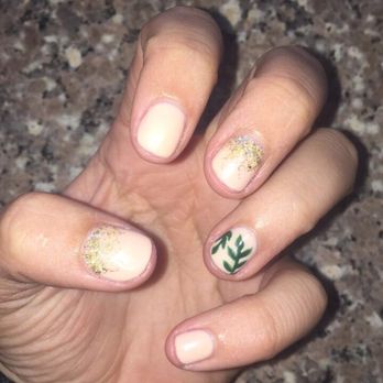 Posh! Nails - Neutral gel nails with a spring themed accent nail - Nail Salons Near Me - Columbus, Ohio Posh! Nails - Neutral gel nails with a spring themed accent nail - Nail Salons Near Me - Columbus, Ohio