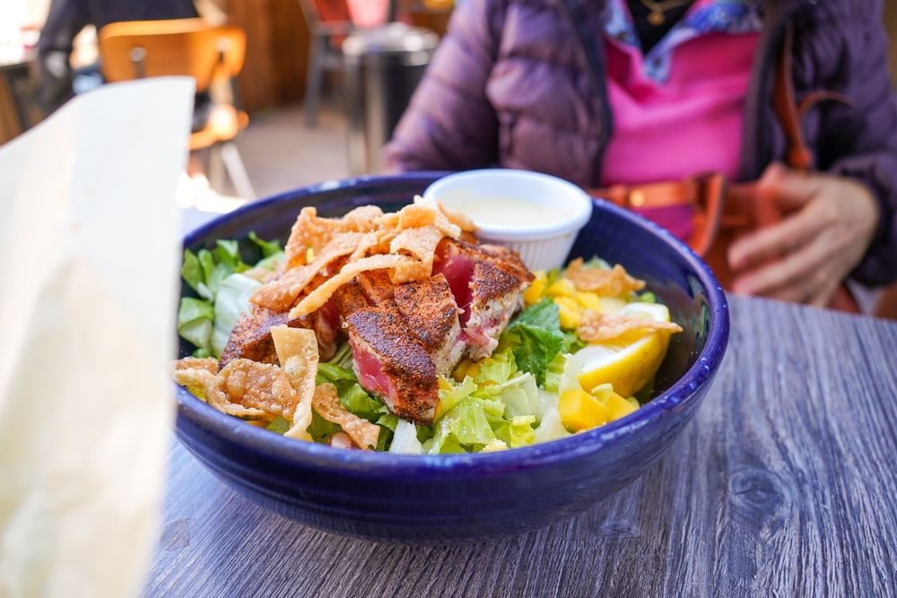 Hula's Island Grill