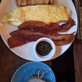 Farmhouse Cafe - Breakfast & Brunch Near Me - Honolulu, Hawaii
