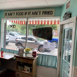 Dashing Diner Uptown