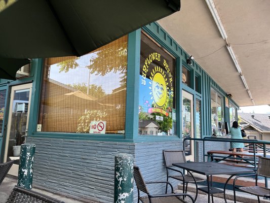 Sunflower Drive-In by null