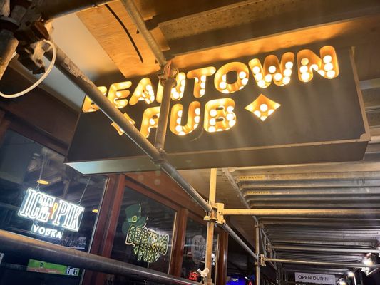 Beantown Pub by null