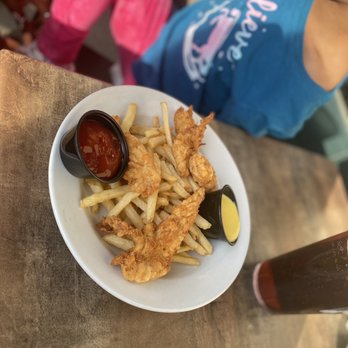 Tug's Casual Dining - Kids chicken tenders and fries - New American Near Me - Memphis, Tennessee