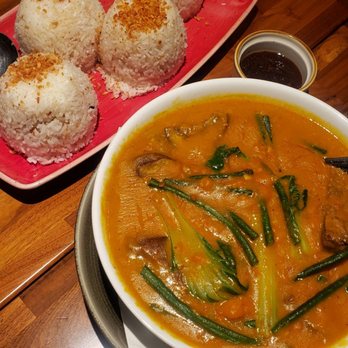 Avenida Restaurant - We ordered four portions of garlic fried rice for each of us. - Filipino Near Me - San Mateo, California