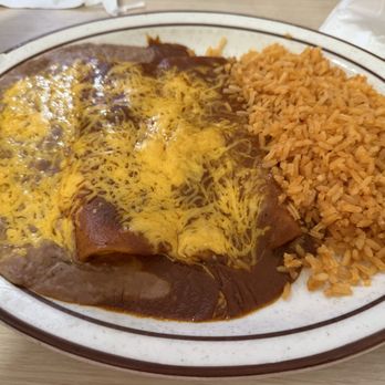 La Tapatia - Yummy cheese enchiladas - Mexican Near Me - Bakersfield, California La Tapatia - Yummy cheese enchiladas - Mexican Near Me - Bakersfield, California