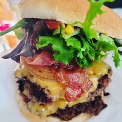 The Lil Bougie Foodie - Bacon cheese burger