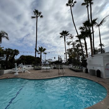 Laguna Beach Lodge - Pool with ocean view - Hotels Near Me - Laguna Beach, California Laguna Beach Lodge - Pool with ocean view - Hotels Near Me - Laguna Beach, California