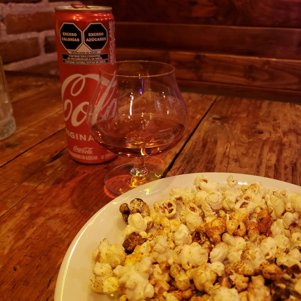 La Justina - Complementary popcorn with whiskey and coke - Mexican Near Me - Tijuana, BCN La Justina - Complementary popcorn with whiskey and coke - Mexican Near Me - Tijuana, BCN