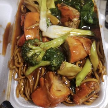 Calypso Hut - Cantonese chow mein - Chinese Near Me - Brampton, Ontario Calypso Hut - Cantonese chow mein - Chinese Near Me - Brampton, Ontario