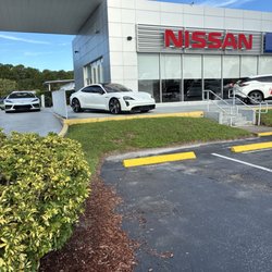 Nissan of Fort Pierce - Bad dealership.