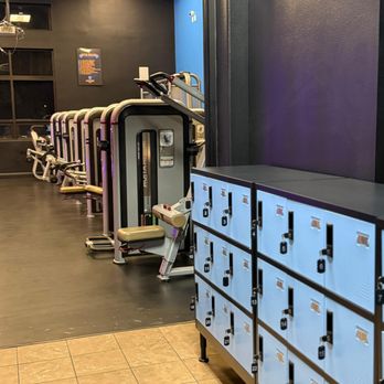 Iron Zone Gym - Gyms Near Me - Mountain House, California Iron Zone Gym - Gyms Near Me - Mountain House, California