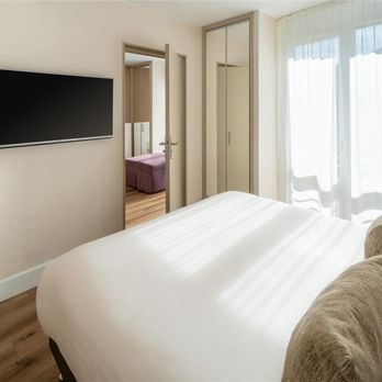 Best Western Hôtel la Rade - Familiale chambre - Hotels Near Me - Cassis, 13