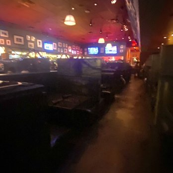 Marlow's Tavern - Inside - booths - New American Near Me - Atlanta, Georgia Marlow's Tavern - Inside - booths - New American Near Me - Atlanta, Georgia