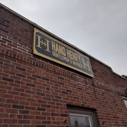 Hano Henry Gentlemens Barbershop