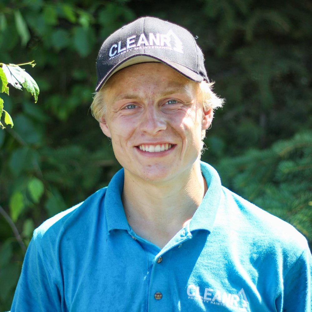 CLEANR PROPERTY MAINTENANCE Updated October 2024 16 Photos 105 Melrose Avenue West