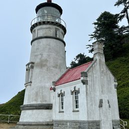 This is Heceta Head Lighthouse. This is Heceta Head Lighthouse.
