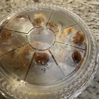 Joe's Old School Pizza - 6 Garlic Rolls - Pizza Near Me - Pembroke Pines, Florida Joe's Old School Pizza - 6 Garlic Rolls - Pizza Near Me - Pembroke Pines, Florida