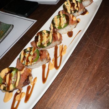 Shiki Sushi - Crispy Rice with Spicy Tuna 6 pcs - Sushi Bars Near Me - Studio City, California Shiki Sushi - Crispy Rice with Spicy Tuna 6 pcs - Sushi Bars Near Me - Studio City, California